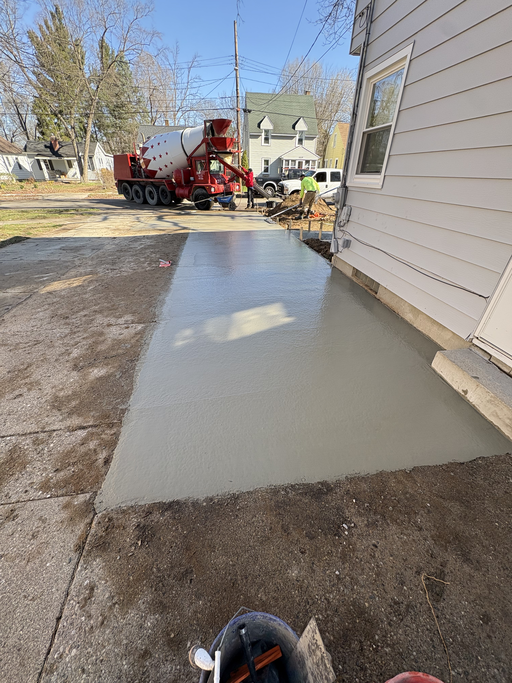 Superior Concrete Grand Rapids project photo 12